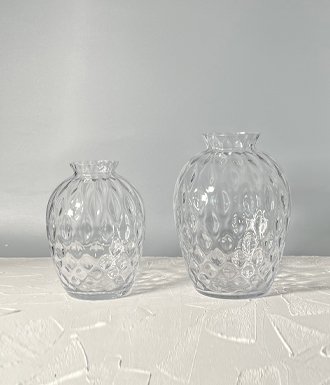 STRAWBERRY VASE