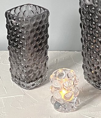 BLACKBERRY VASE