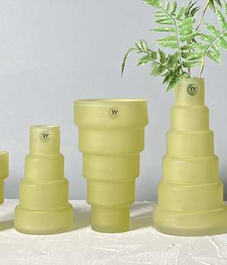 STEP VASE