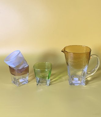 YELLOW3